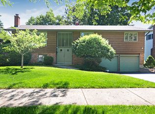 5749 Dearborn Pkwy, Downers Grove, IL 60516