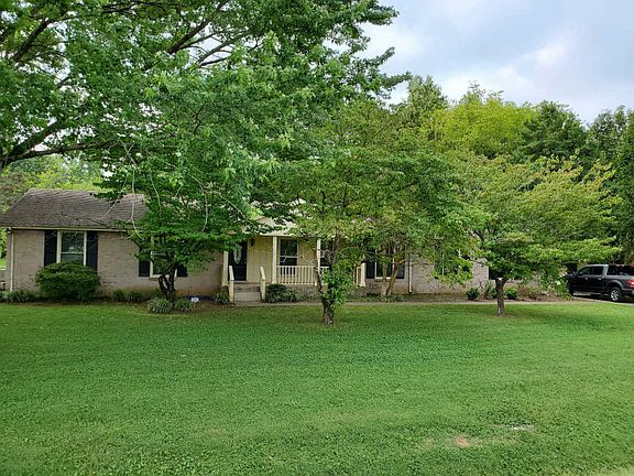 3rd image of 708 Dejarnette Ln