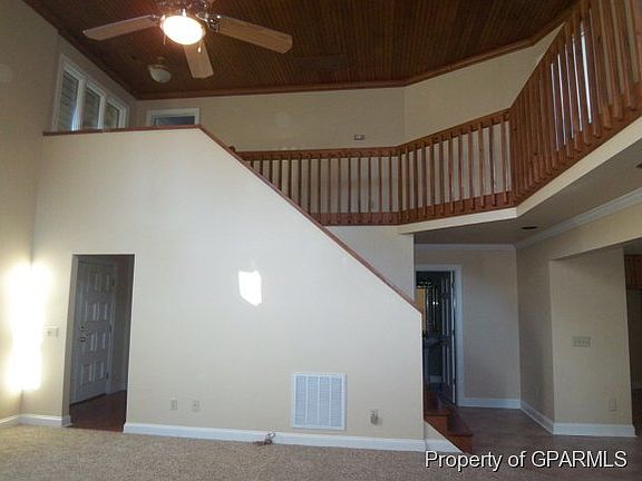 5th image of 209 Bristol Ct