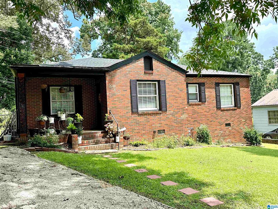 1st image of 212 Lee Dr