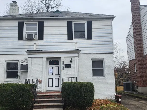 75-05 176th Street, Fresh Meadows, NY 11366