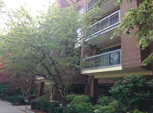 1265 Beacon St APT 304, Brookline, MA 02446