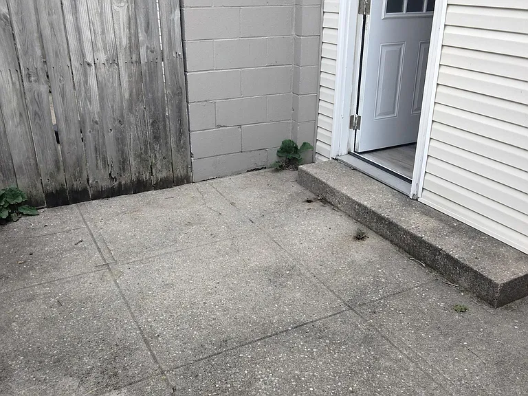 4 Poplar St #1 — Photo 12