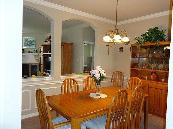 3rd image of 2055 Belvedere Ct