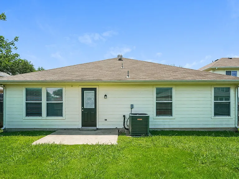 8413 Canvasback Ln — Photo 16
