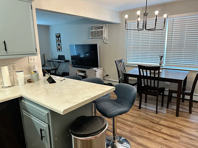 4516 Park Ave #1S — Photo 5