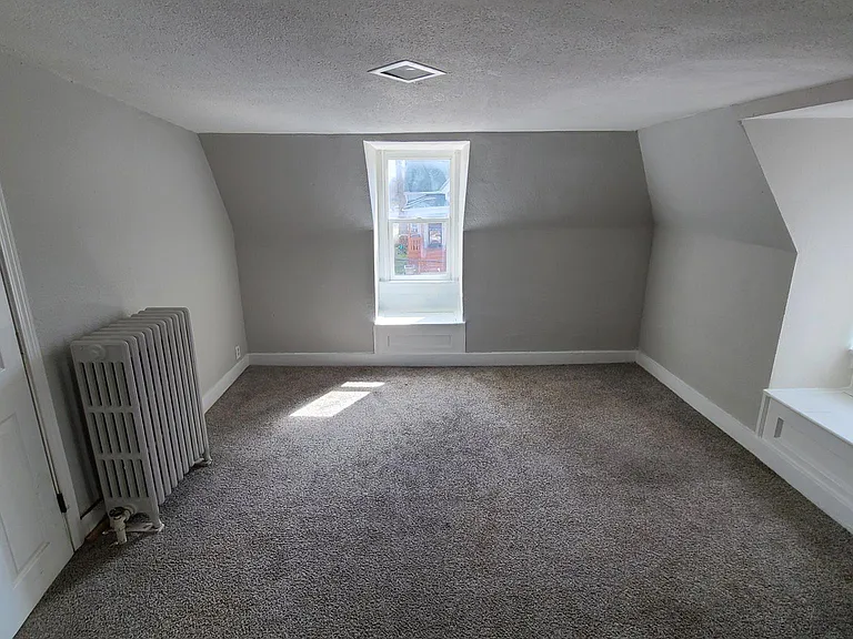 118 E Concordia Ave — Photo 7