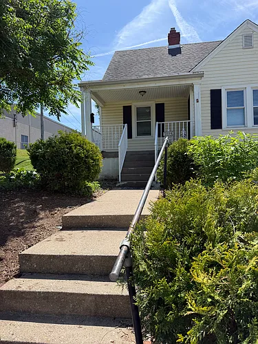 1684 Christian St Photo 1