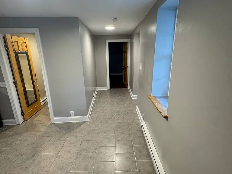 144 Fall St #5 — Photo 6
