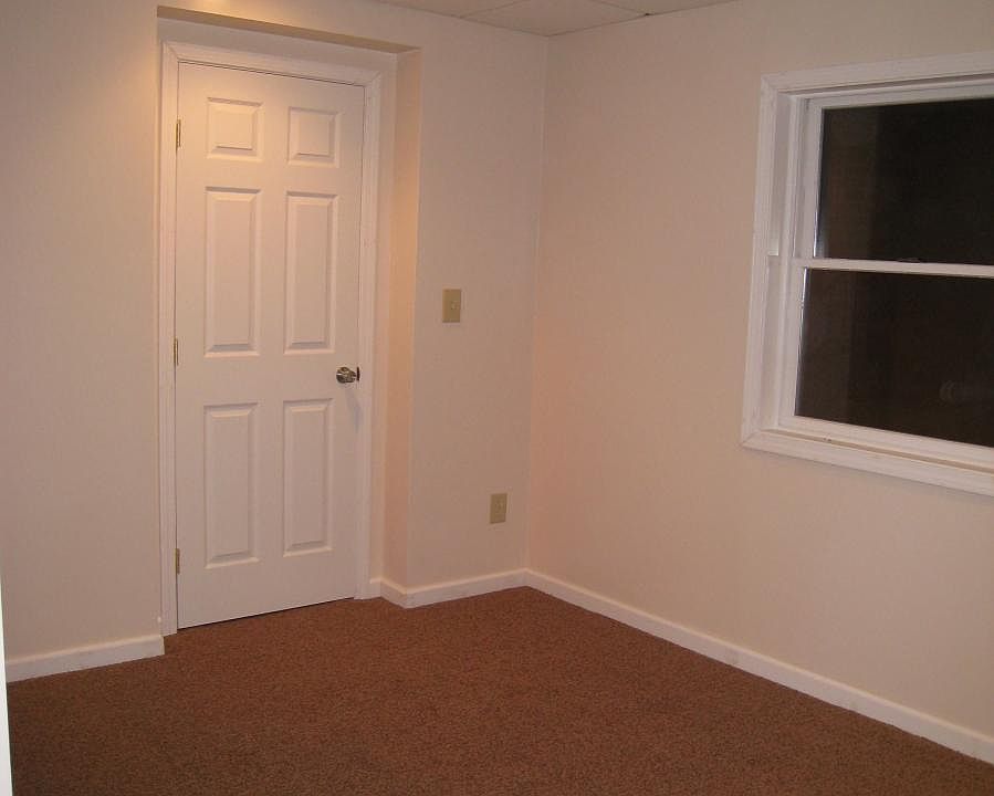 bedroom with a walk-in closet