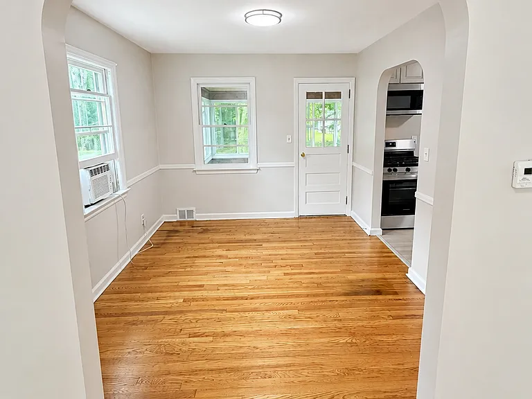 22 Springbrook Rd — Photo 34