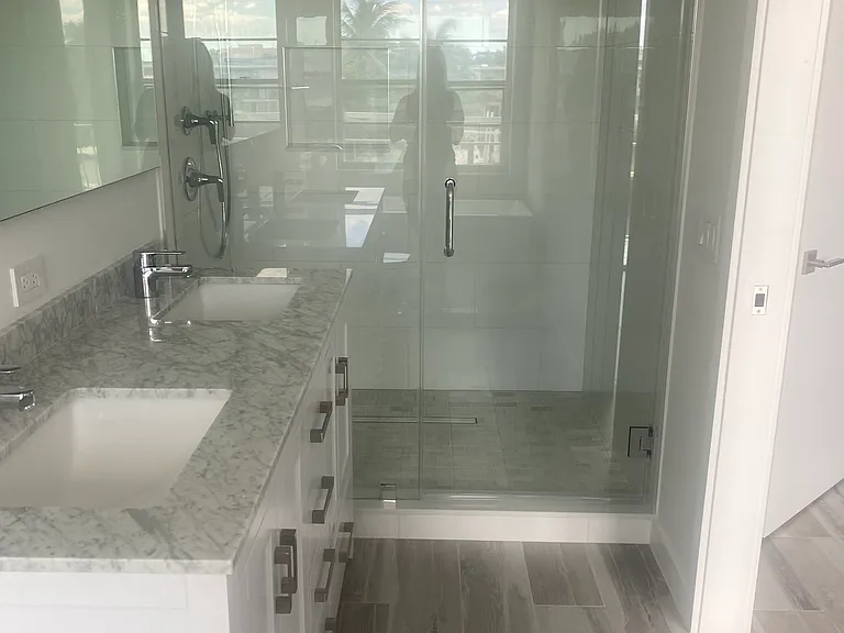 613 NE 26th Ave — Photo 31