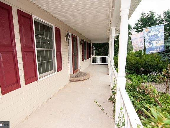 2nd image of 2202 High Meadow Rd