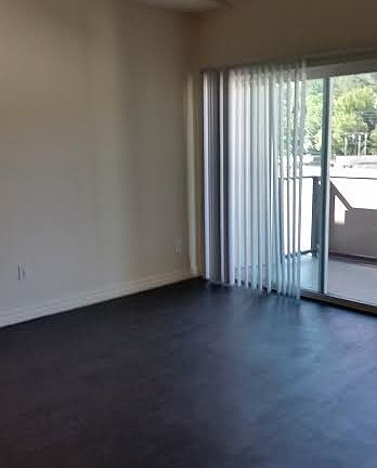 5th image of 3400 Cahuenga Blvd W APT 205