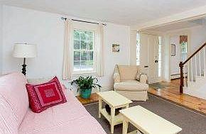 Welooming living room