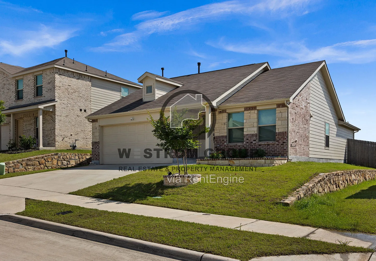 3 bed, 2.0 bath, 1515 sqft, $1,900 — Photo 2