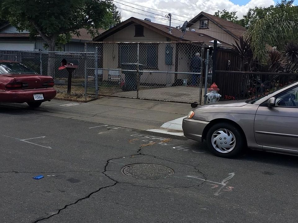 1st image of 4408 76th St