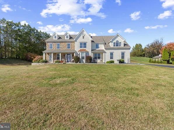 25 Hastings Ln, Spring City, PA 19475