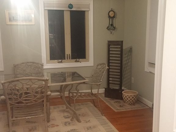 5th image of 1597 York River Dr