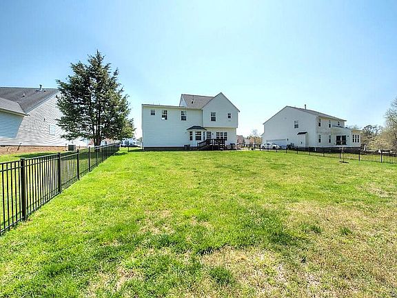 4th image of 2236 Thomas Kenney Dr