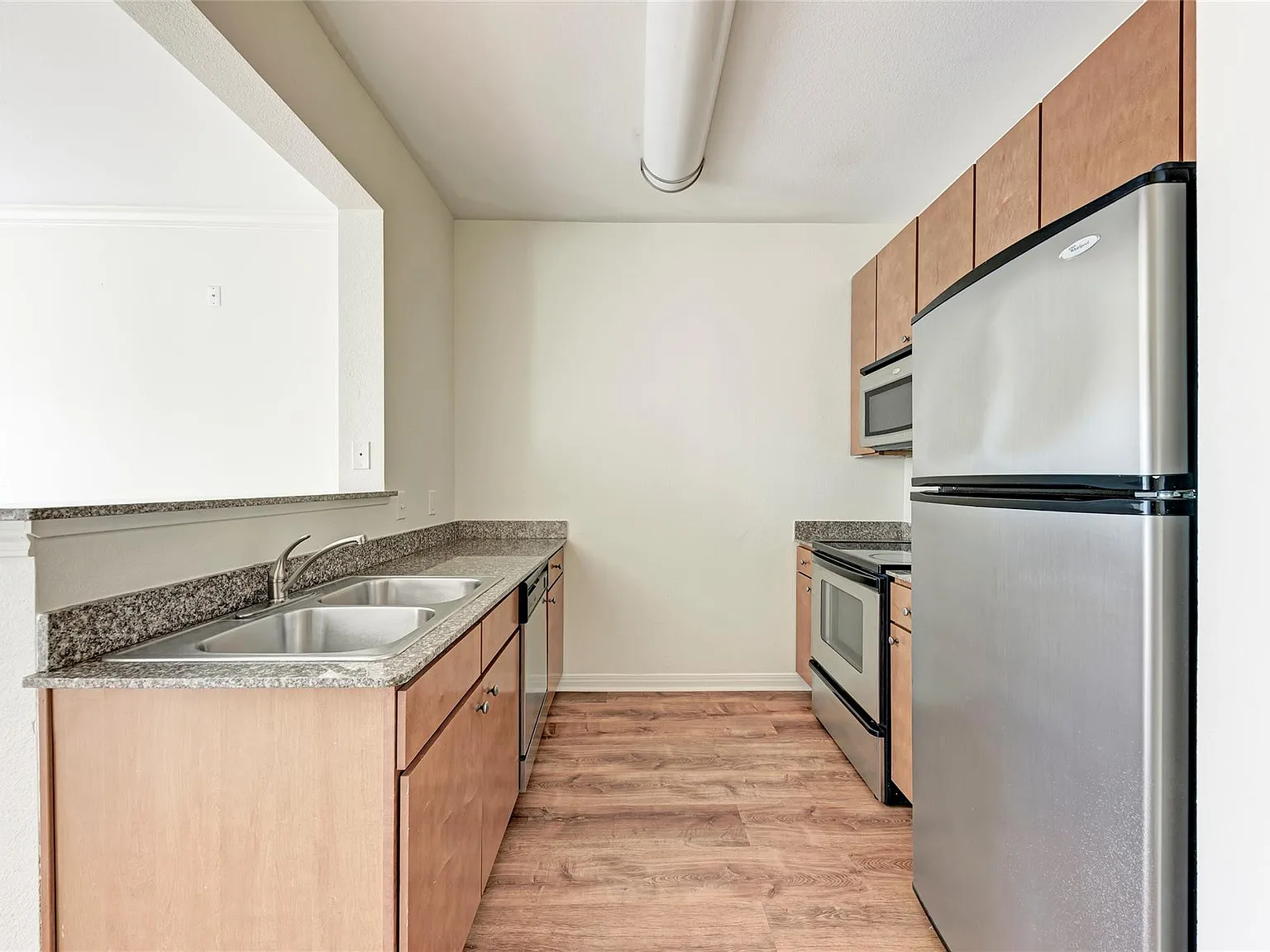 1 bed, 1.0 bath, 533 sqft, $1,400 — Photo 2