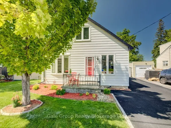 20 Dover St, Woodstock, ON N4S 3L8