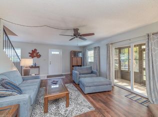 7037 New Post Dr APT 2, North Fort Myers, FL 33917