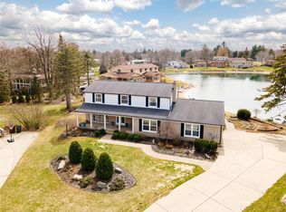 54361 Crown Point, Utica, MI 48316