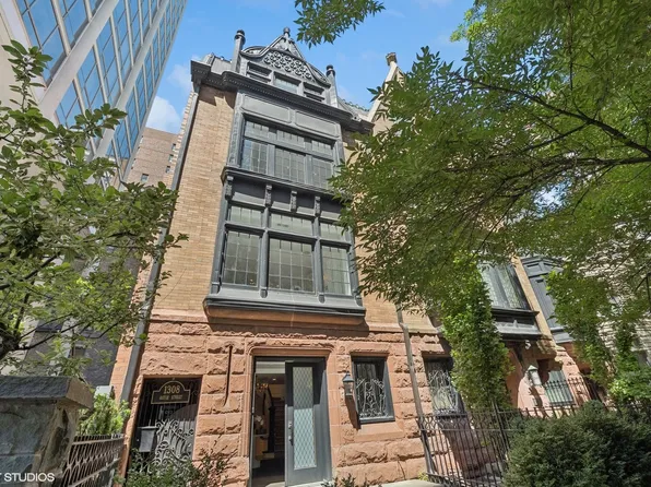 (undisclosed Address), Chicago, IL 60610