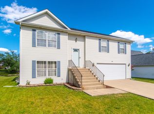 1100 Ann St, Joliet, IL 60435