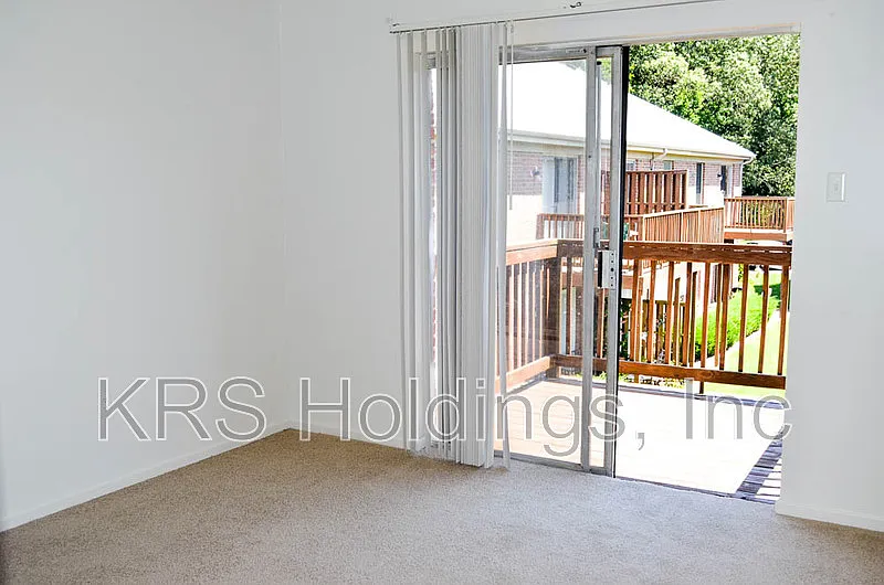 2 bed, 1.0 bath, 825 sqft, $1,295 — Photo 4