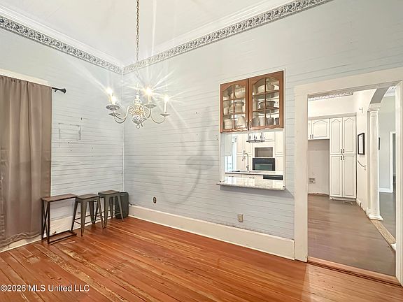 23rd image of 513 Harmony Rd