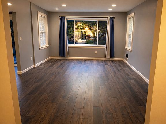 2nd image of 71 Oak Ridge Ave #1