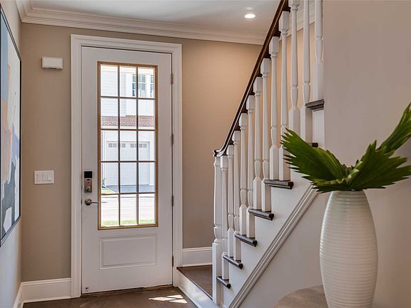 4th image of 703 Grist Mill Cir #7-3