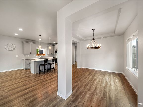 4th image of 436 Bondgard Ave E