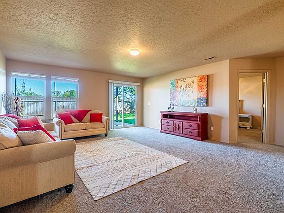 4th image of 344 E Rose Lake Dr