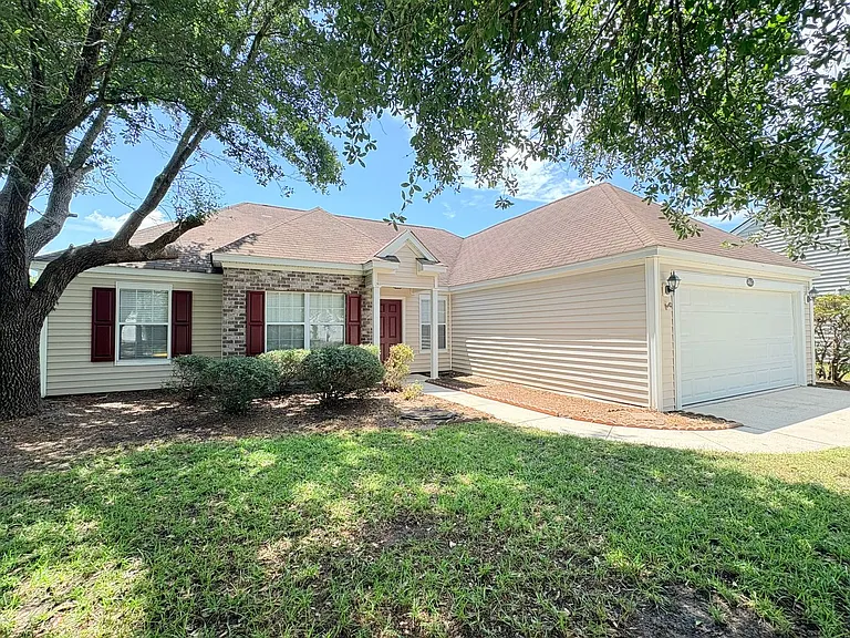 465 Live Oak Walk — Photo 2