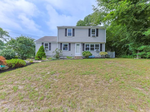 33 Lakefield Road, South Yarmouth, MA 02664