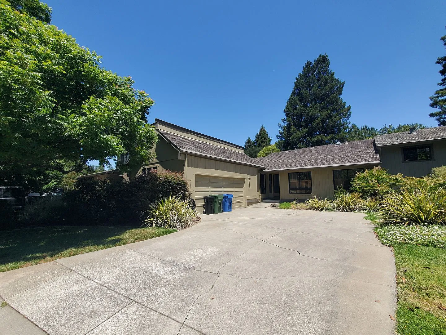 4 Bedroom 2 Bathroom in Northgate, Walnut Creek!! — Photo 3