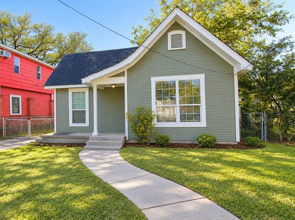 705 N Rusk St, Wharton, TX 77488