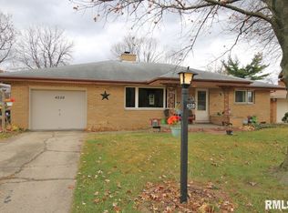 4220 N Knollridge Rd, Peoria, IL 61614