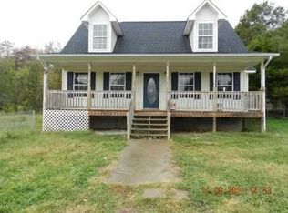 120 Gentry Ave, Trenton, GA 30752