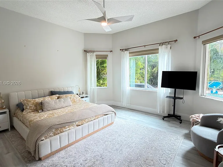 3829 Heron Ridge Ln — Photo 12