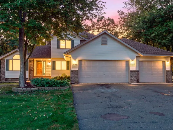 38308 Golden Oaks Trl, North Branch, MN 55056