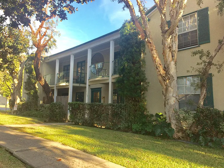 12104 W Sunset Blvd — Photo 13