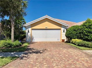 8193 Xenia Ln, Naples, FL 34114