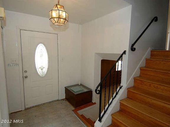 4th image of 10222 Antietam Ave