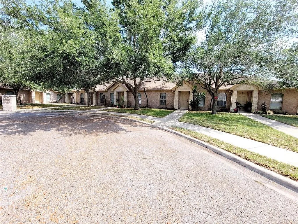 2 bed, 2.0 bath, 950 sqft, $875 — Photo 2