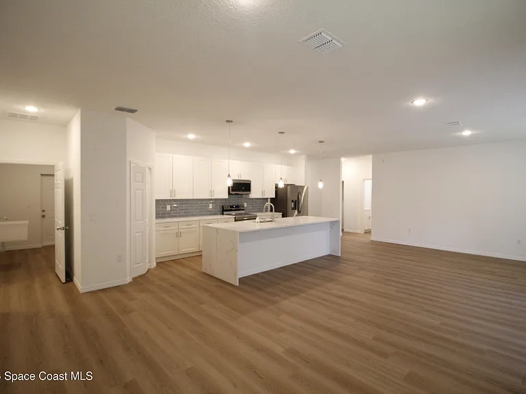 1658 Hamilton Ave SW — Photo 7