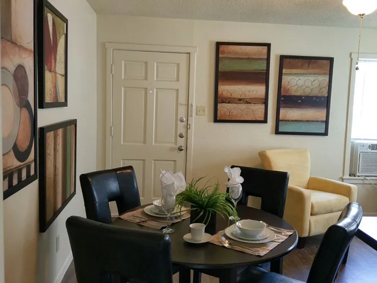 Colony Apartments — Photo 2
